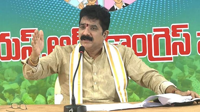 Karamam Dharmasri: టీచర్ ఉద్యోగం సంపాదించిన వైసీపీ ఎమ్మెల్యే