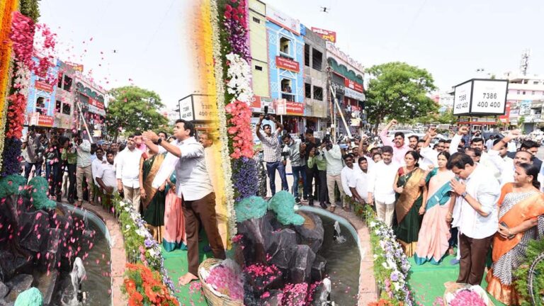 KTR: సిరిసిల్ల జిల్లాను రాష్ట్రంలోనే ఆదర్శంగా తీర్చిదిద్దుతాం