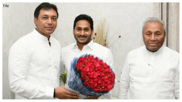 Vikram Reddy: సీఎం జగన్ ని కలిసిన ఎమ్మెల్యే విక్రమ్ రెడ్డి