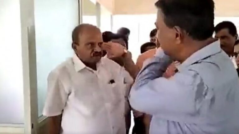 Viral: ప్రిన్సిపాల్ చెంప చెల్లుమనిపించిన ఎమ్మెల్యే.. వీడియో వైరల్