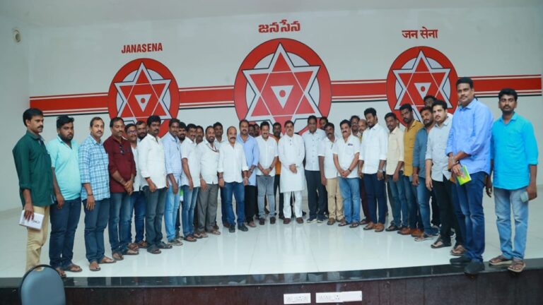 Nadendla Manohar: మెగా అభిమానులకు టైమొచ్చింది.. సిద్ధంగా ఉండాలి