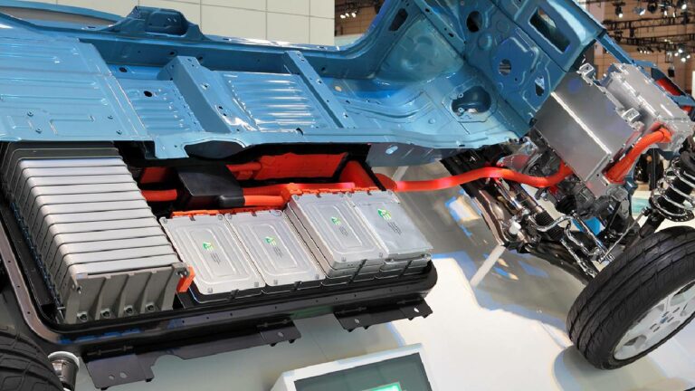 China: ఈ బ్యాటరీని ఒక్కసారి ఛార్జ్ చేస్తే 1000 కిలోమీటర్ల రేంజ్