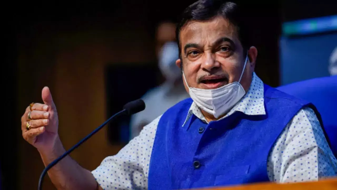 Nitin Gadkari: అతి త్వరలో ఎలక్ట్రిక్ ట్రక్కులు, ట్రాక్టర్లను తీసుకువస్తాం.