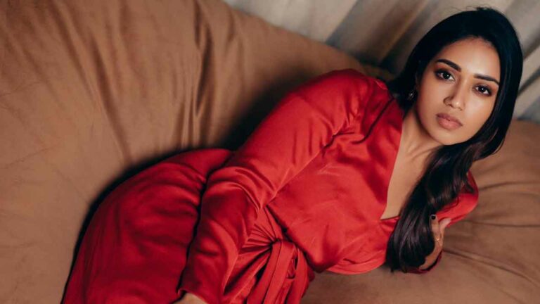 Nivetha Pethuraj : రెడ్ హాట్ డ్రెస్ లో ‘బ్లడీ మేరీ’ కిల్లింగ్ లుక్..