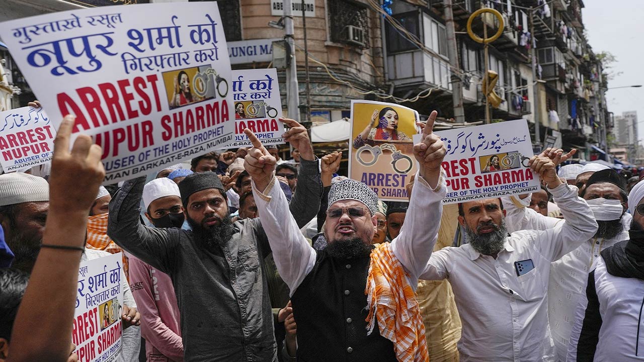 Nupur Sharma Controversy : విదేశాల్లో నిరసన జ్వాలలు.. కువైట్‌ ప్రభుత్వం కీలక నిర్ణయం..