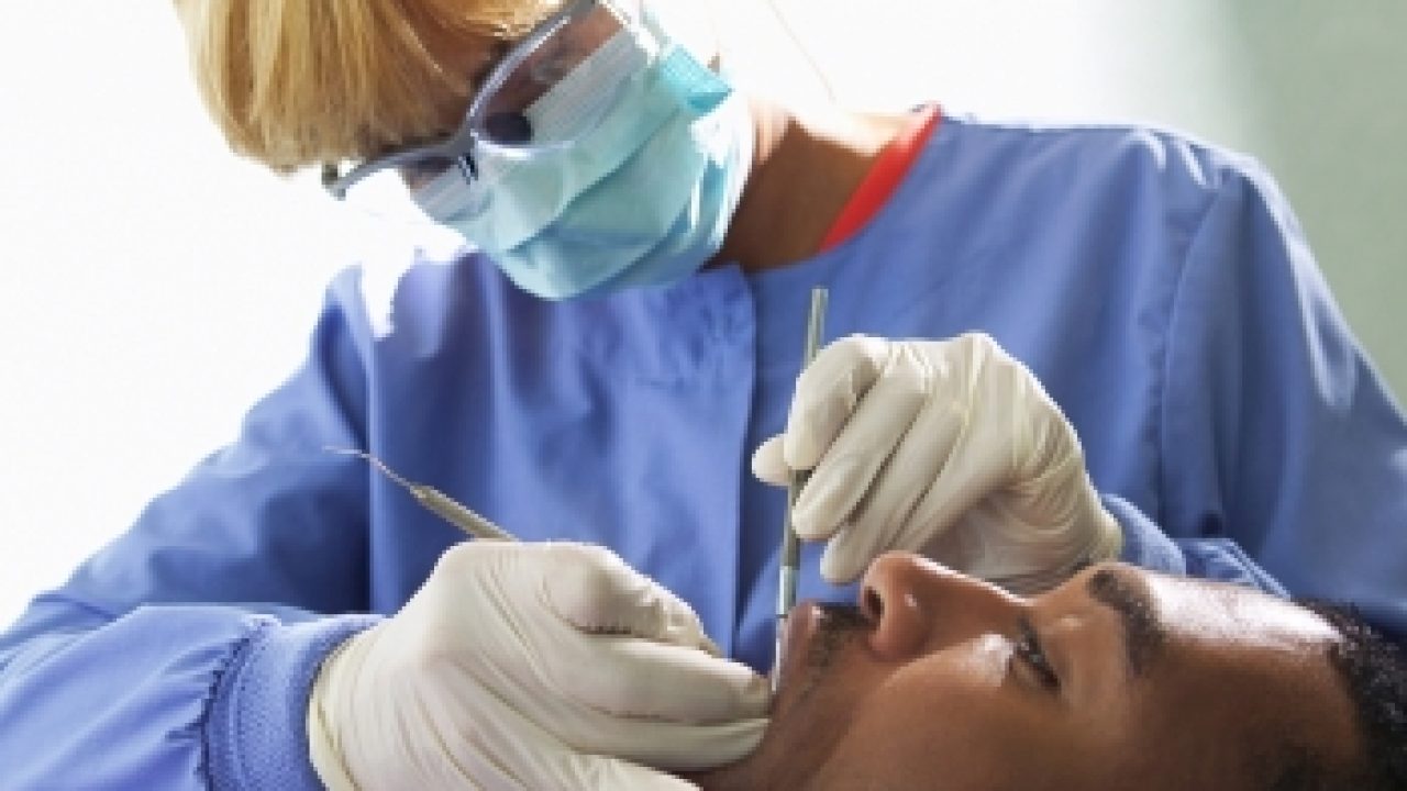 Oral Cancer:  రెండు గాజులు అమ్ముకోకండి..నోటి క్యాన్సర్‌కు ప్రధాన కారణం ఇదే..