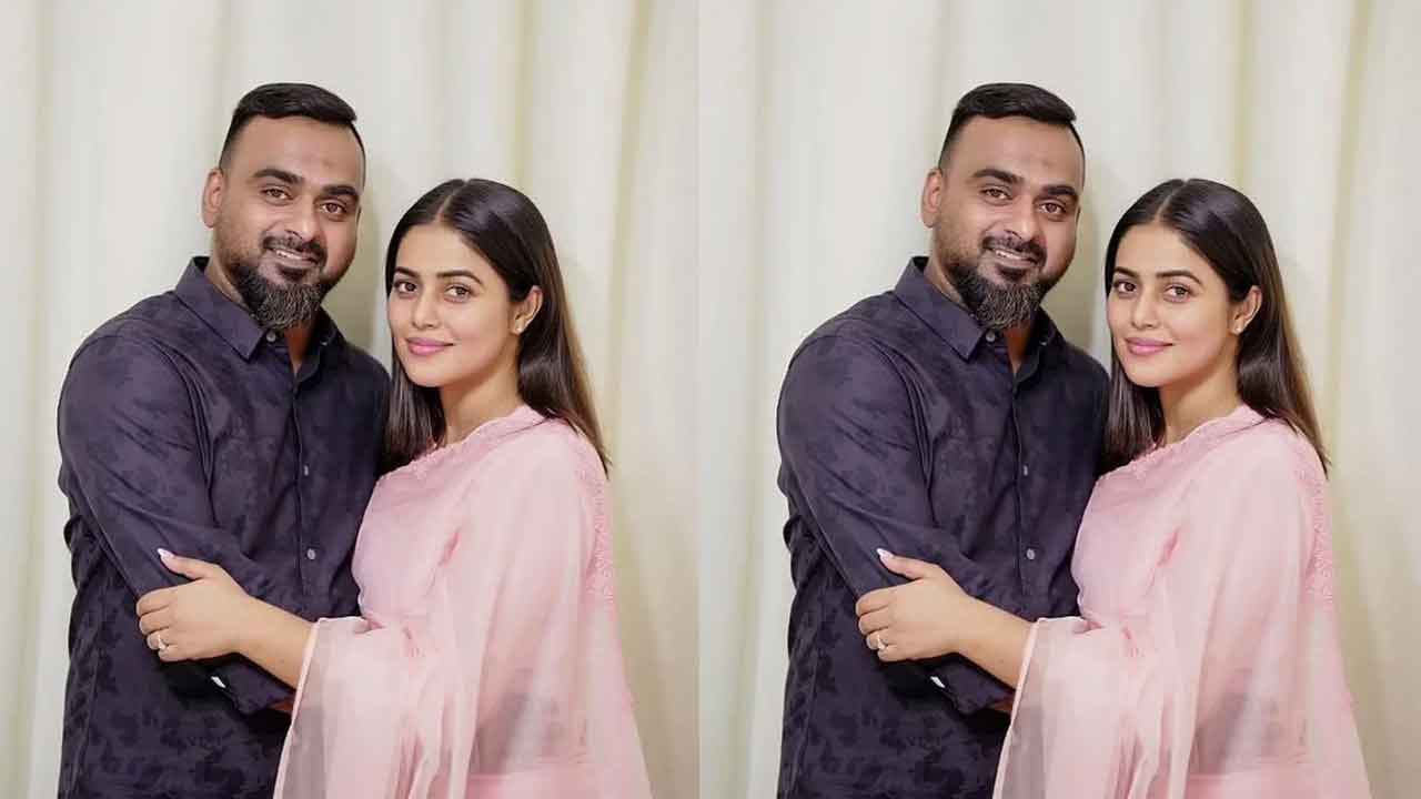 Poorna: ‘ఢీ’ జడ్జి సీక్రెట్ ఎంగేజ్మెంట్.. వరుడు ఎవరో తెలిస్తే షాకే .!