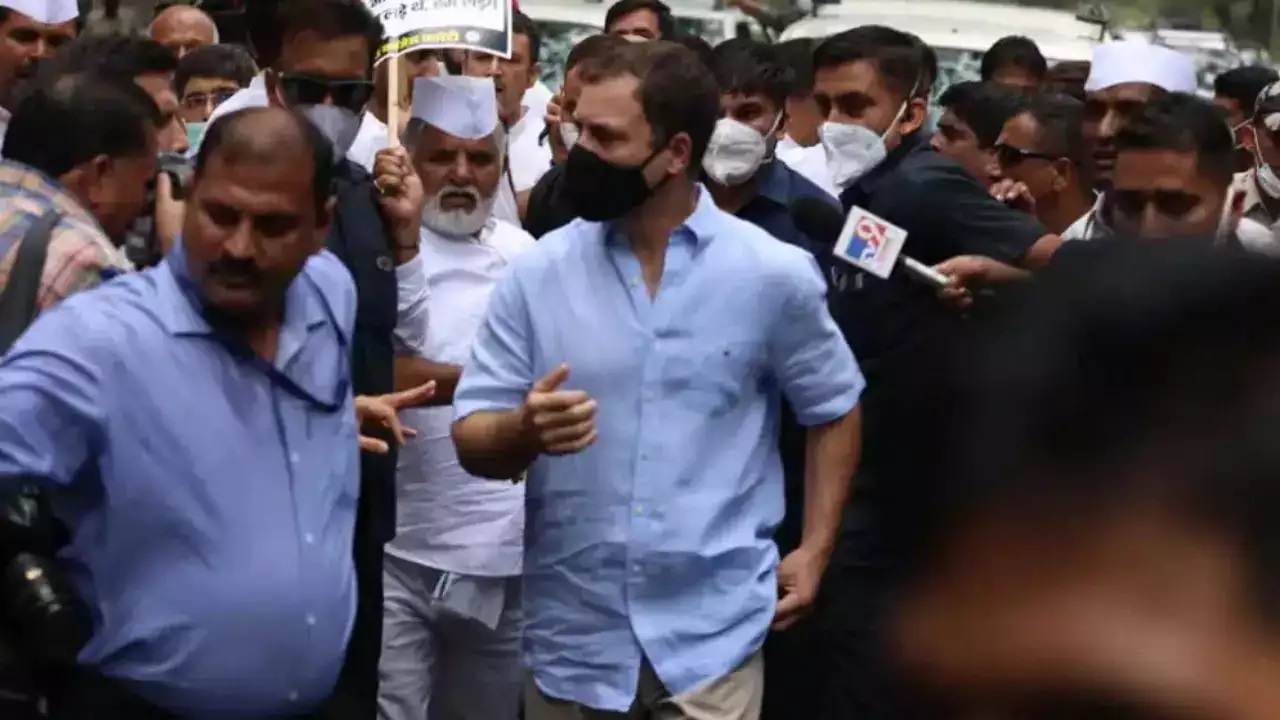 Congress: ఈడీ విచారణకు రాహుల్ గాంధీ.. కాంగ్రెస్ భారీ నిరసనలు