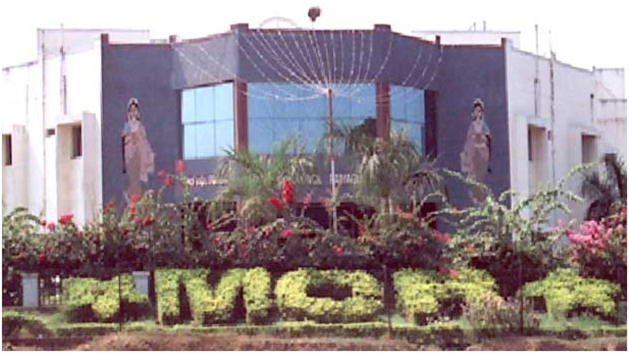 Ramagundam Corporation: కార్పోరేటర్ల కబ్జాలు, బెదిరింపులు