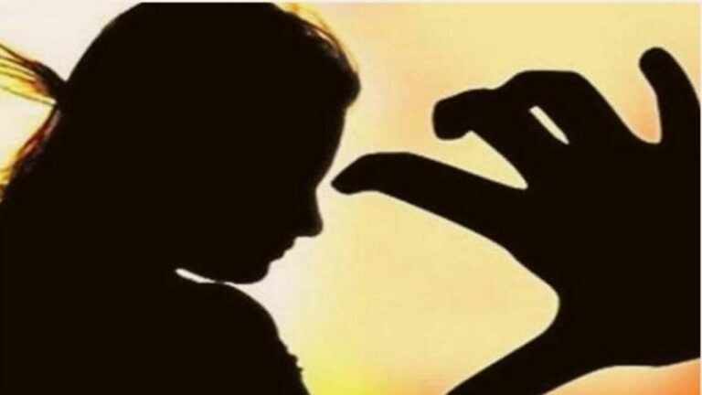 Crime News: మరోదారుణం.. మైనర్ అక్కాచెల్లెళ్లపై ఇద్దరు యువకులు అత్యాచారం