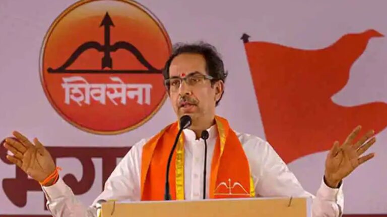 Shiv Sena: మహారాష్ట్రలో చీలిక అంచున శివసేన..!!