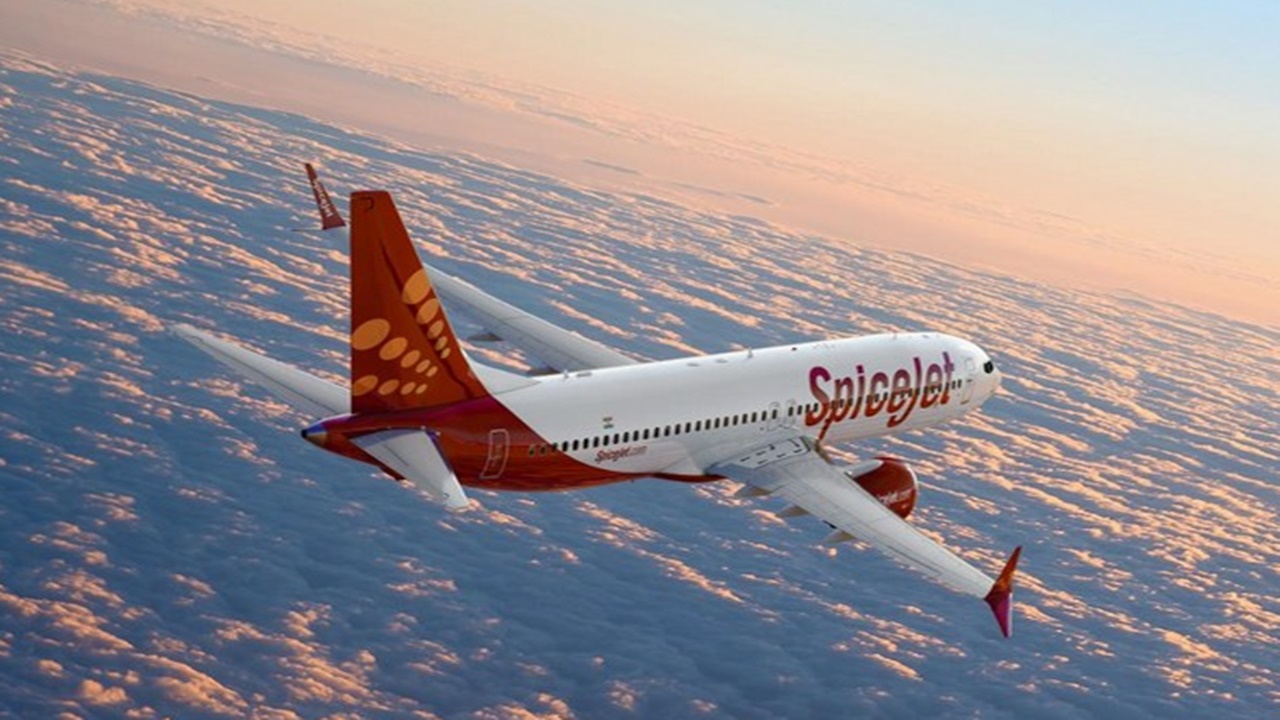 Spicejet: విమాన టికెట్‌ రేట్లు 10-15% పెంచాల్సిందే..