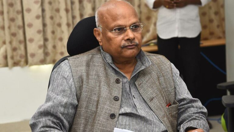 Yanamala Ramakrishnudu : బీసీలపై కక్ష సాధింపులో భాగమే కూల్చివేతలు.