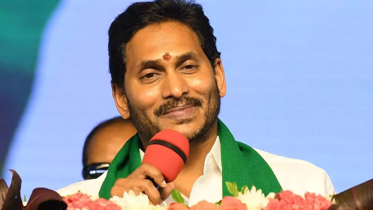 CM Jagan : జాగ్రత్త ఇంటికి వెళ్లండి.. మీ అన్నగా సలహా ఇస్తున్నా