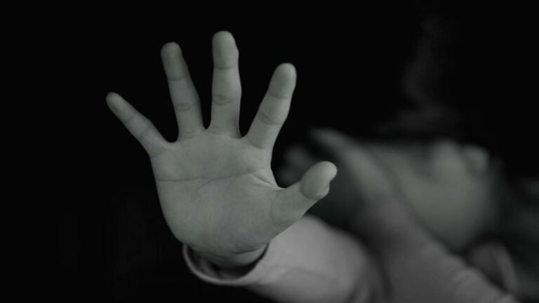 Hyderabad Police: జ్యూస్‌లో మత్తు మందు ఇచ్చి మహిళపై అత్యాచారం.. ఆపై అరాచకం..!