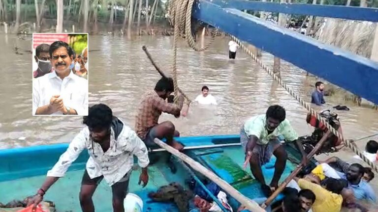 Devineni Uma: గోదావరి తల్లి దయతో బతికి బయట పడ్డాం..