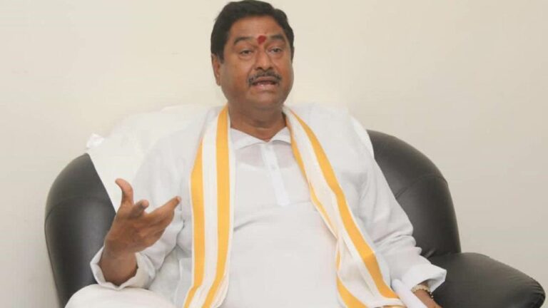 Minister Dharmana Prasada Rao: కాంట్రాక్టర్లను భయపెడితేనే పనులు జరిగేది..!