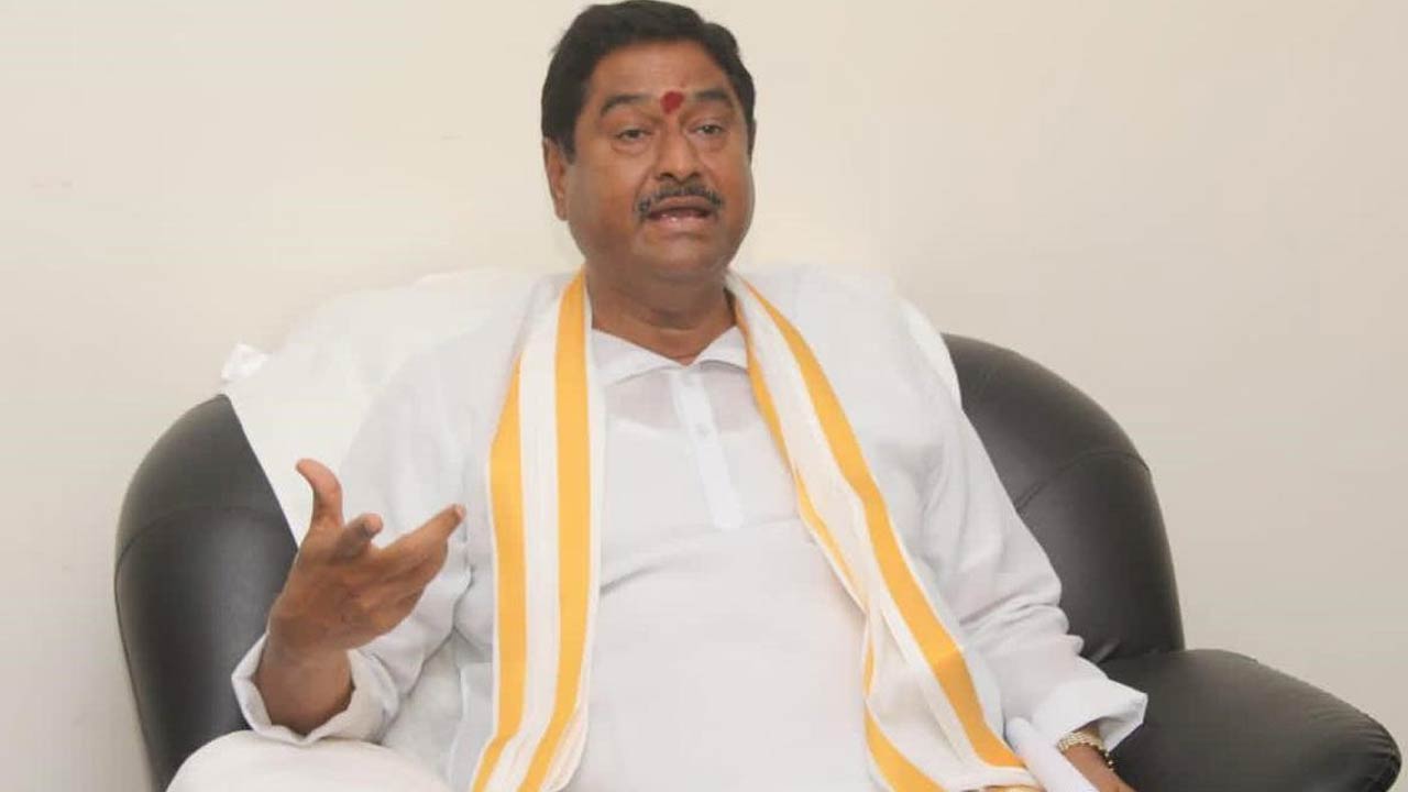 Minister Dharmana Prasada Rao: కాంట్రాక్టర్లను భయపెడితేనే పనులు జరిగేది..!