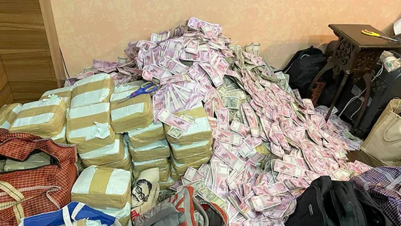 West Bengal: In the house of a close friend of the minister Rs.  20 crores.. cash seized in ED raids