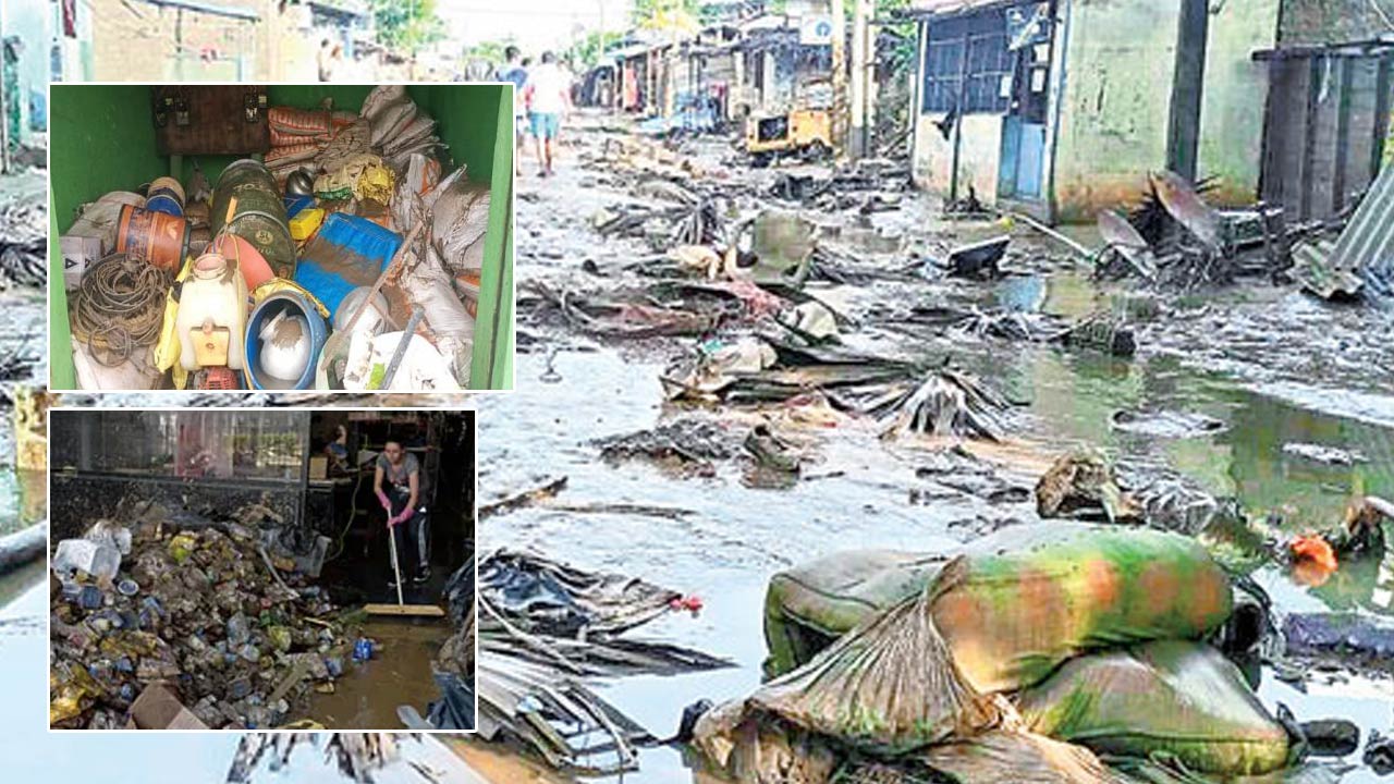 Godavari Floods: వరద కష్టం పోయింది.. బురద కష్టం మిగిలింది..