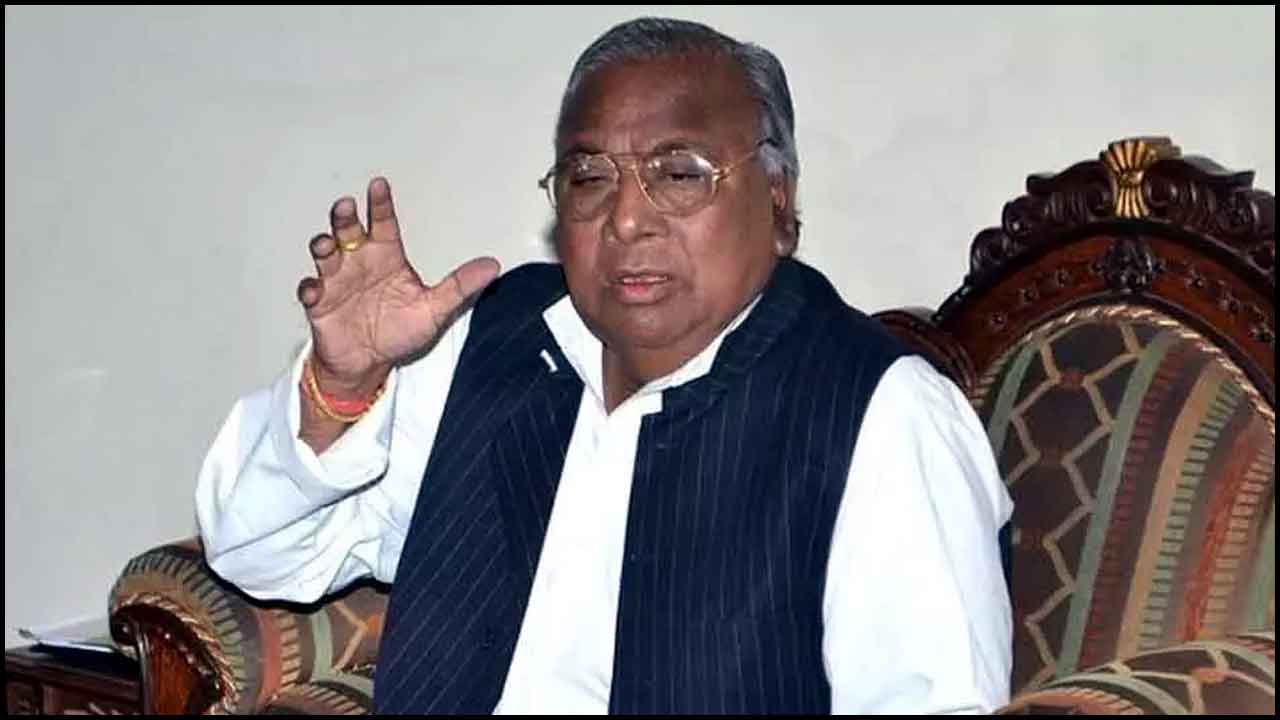 V Hanumantha Rao: కాంగ్రెస్ ఒకరి సొత్తు కాదు