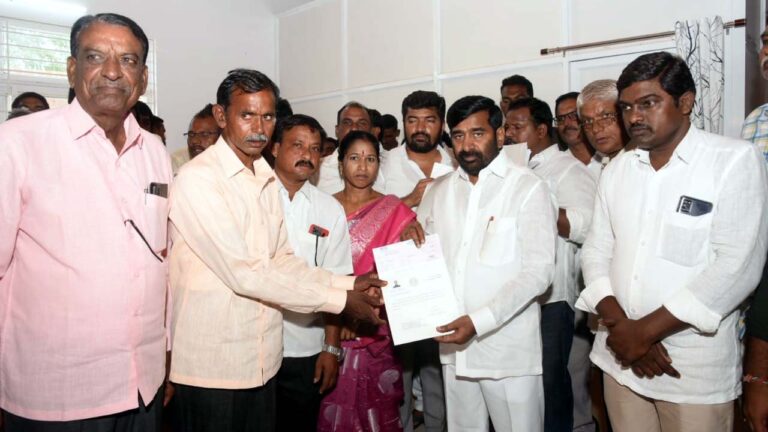 Jagadish Reddy: ఆ.. ఒక్కమాట చాలు గవర్నర్ బీజేపీ కార్యకర్త..! చెప్పడానికి..?