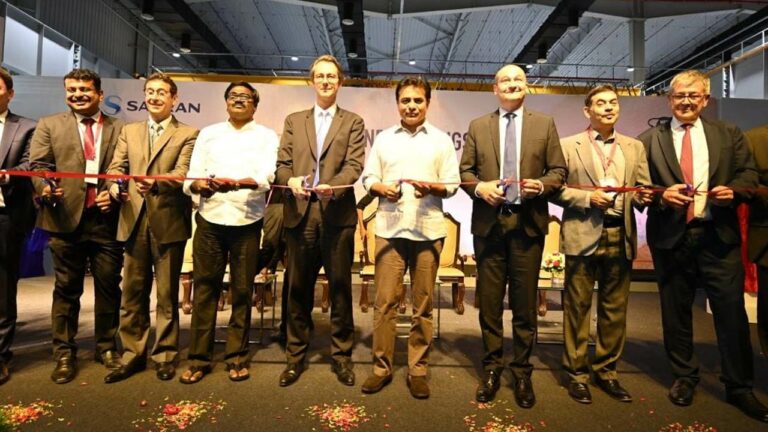 Minister KTR : దేశంలోనే మొదటి MRO సెంటర్‌.. చాలాసంతోషం..