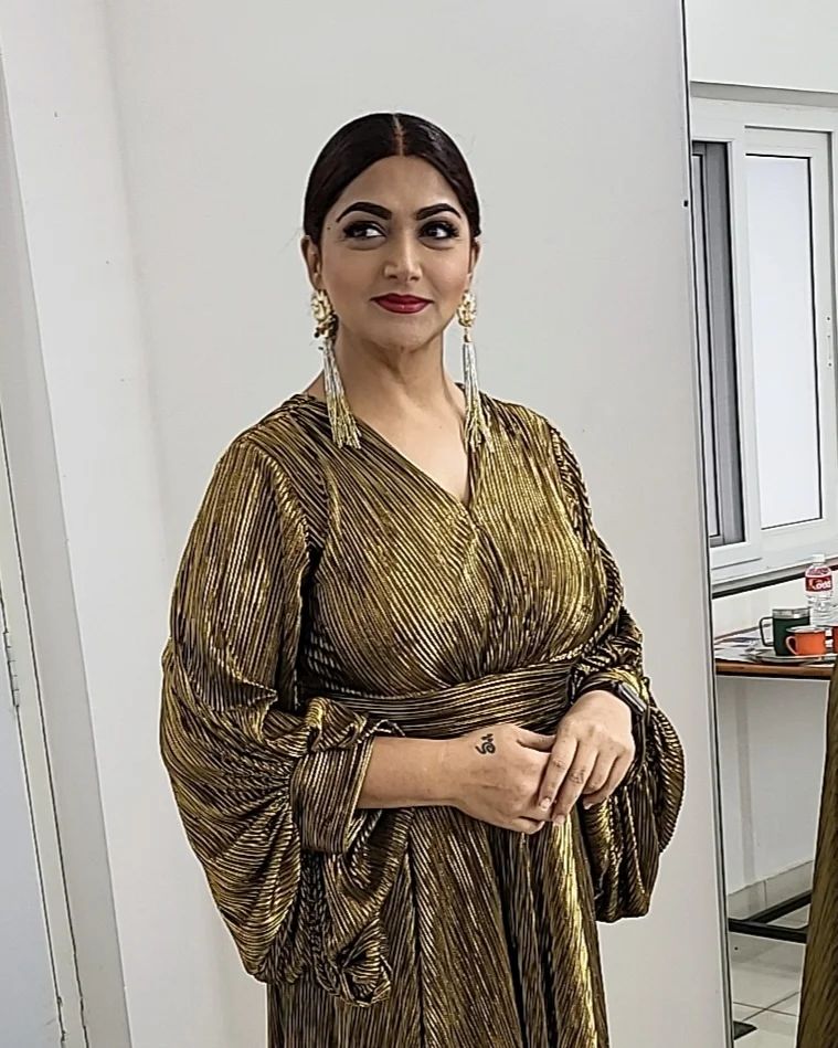 Khushbu Sundar (1)