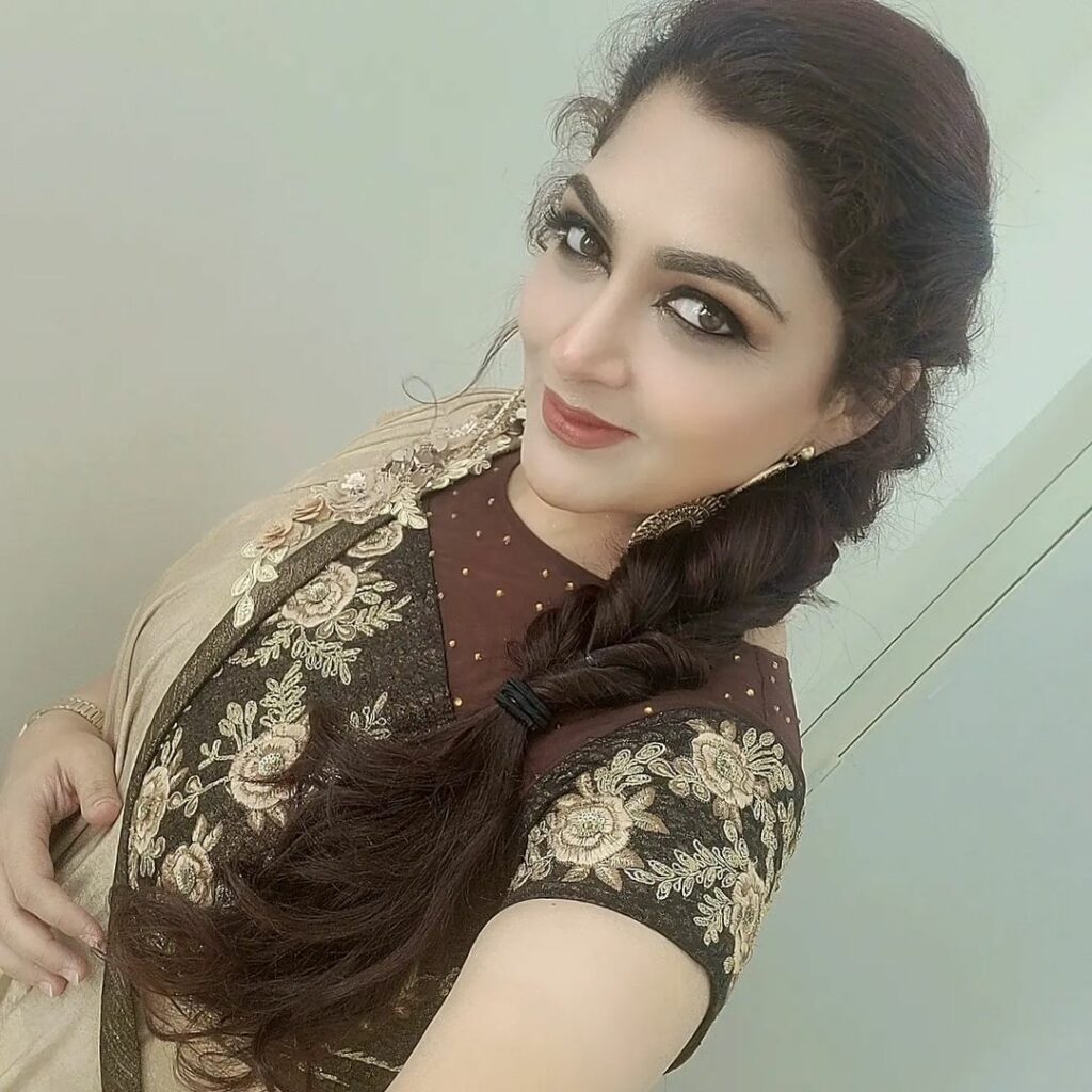 Khushbu Sundar (3)