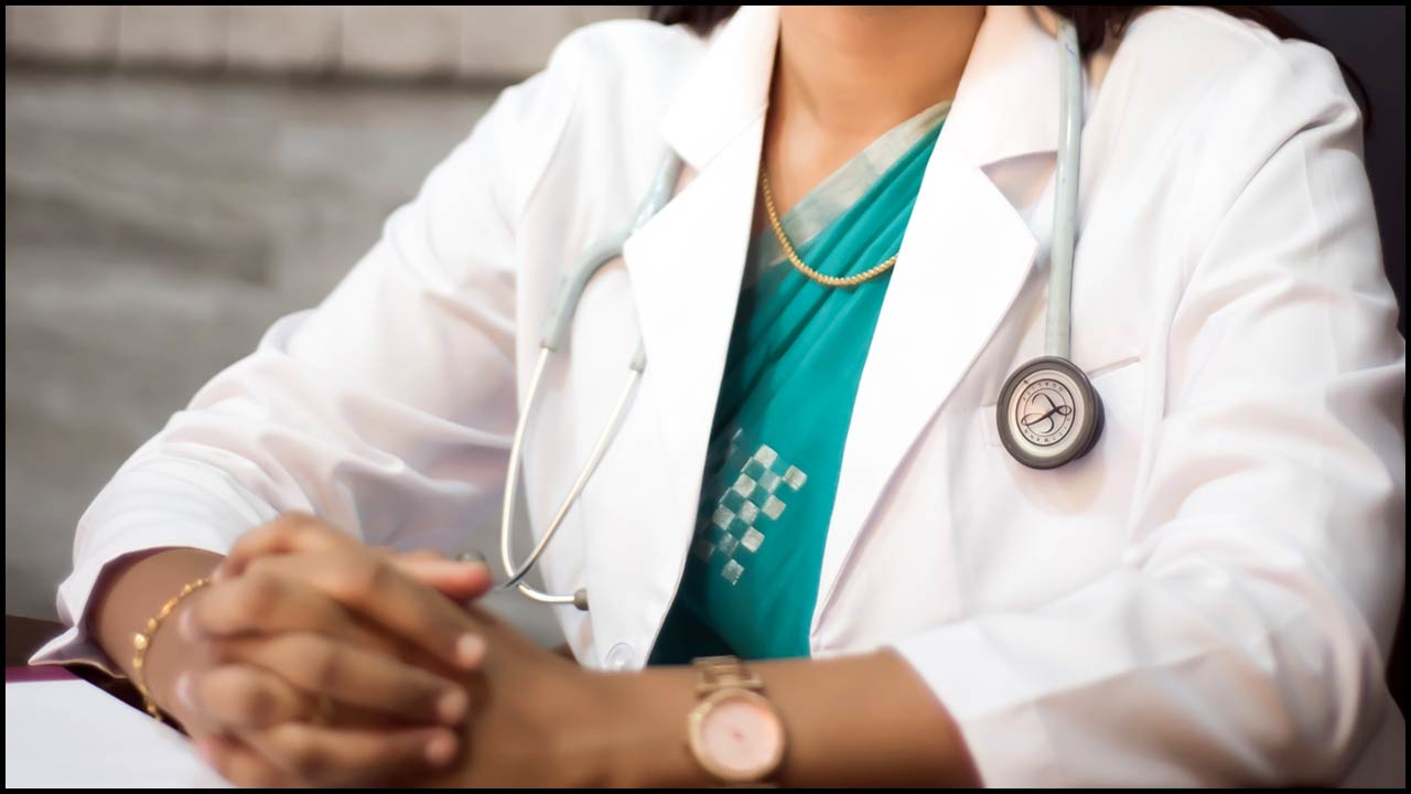 Doctor Cheating: మ్యాట్రిమోనీలో కలిశాడు.. నట్టేట ముంచేశాడు