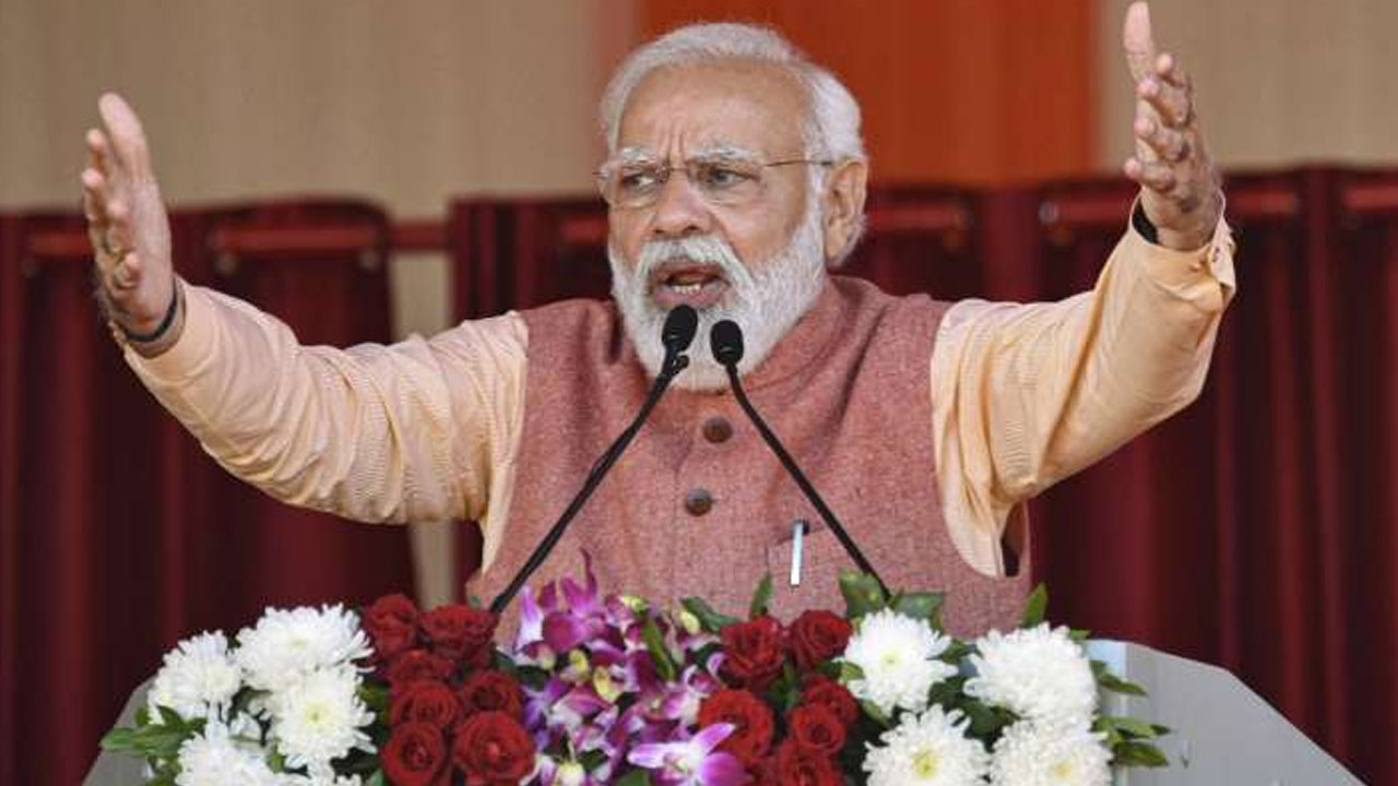 PM Modi : తెలుగువీర లేవరా.. దీక్షబూని సాగరా.. అంటూ