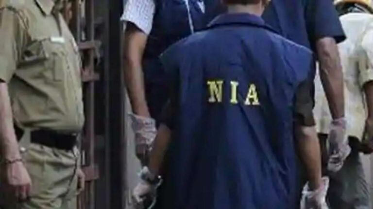 NIA Raids in Andhra Pradesh: ఏపీలో ఎన్‌ఐఏ సోదాల కలకలం.. ఏకకాలంలో 4 చోట్ల..!