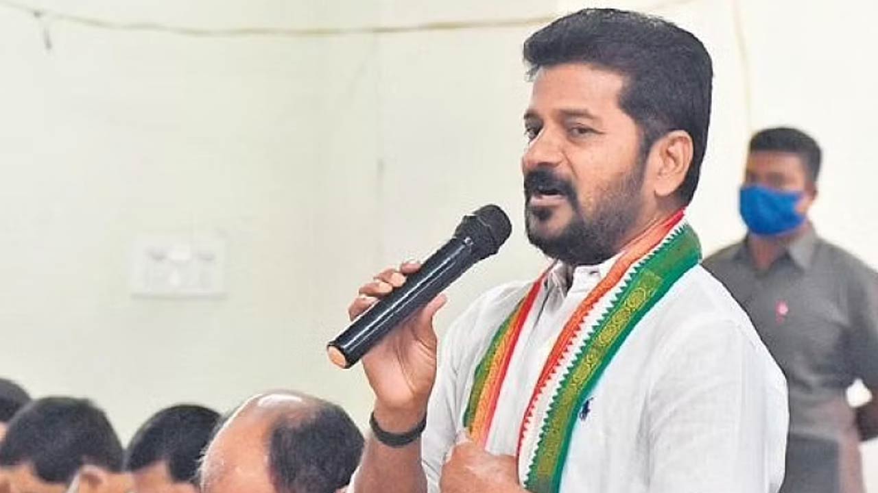 Revanth Reddy: The state is caught in the political strategies of BJP and TRS