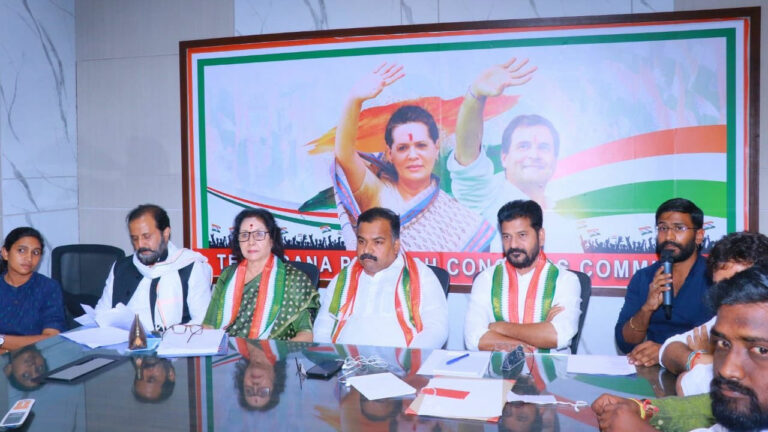 Revanth Reddy : మెరిట్ కే కోటా.. మీరు పని చేస్తే టికెట్స్ ఇంటికి వస్తాయి..