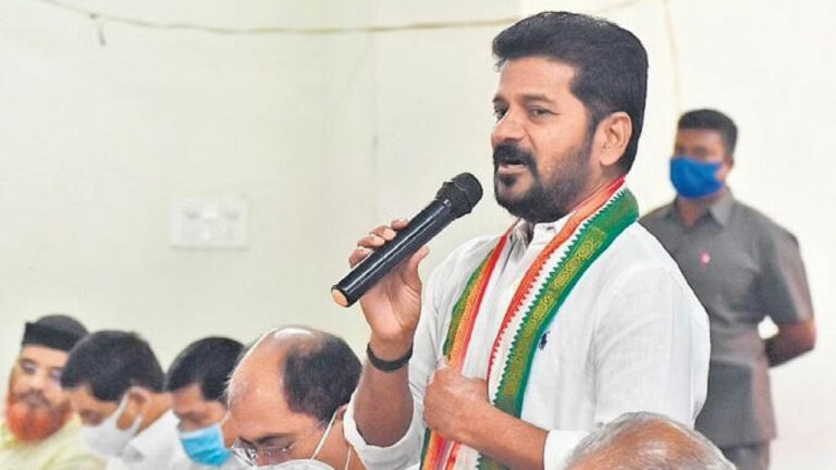 Revanth Reddy : విధిలేని పరిస్థితిలో కేసీఆర్ ప్రగతి భవన్ గేటు దాటారు