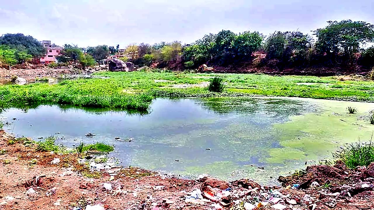 SCB: వానలకు మా..కాలనీలు మునుగుతున్నాయి.. ఆ..నీటిని మళ్లించండి సార్‌