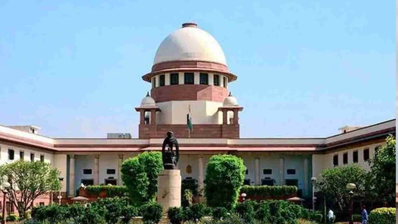Supreme Court: రెండు వారాల్లో ఆ నిధులు వెనక్కి ఇవ్వండి.. ఏపీ సర్కార్‌కు సుప్రీం ఆదేశాలు