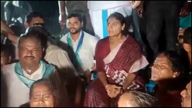 YS Sharmila: వర్షంలోనే దీక్ష.. అరెస్ట్ చేసేదాకా విరమించేదే లేదు