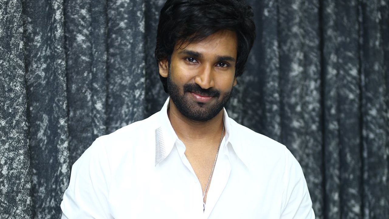 Aadi Pinisetty Interview: నేను, రామ్ ఫైట్ చేస్తుంటే సాంగ్‌లో డ్యాన్స్ చేస్తున్నట్టు ఉందన్నారు