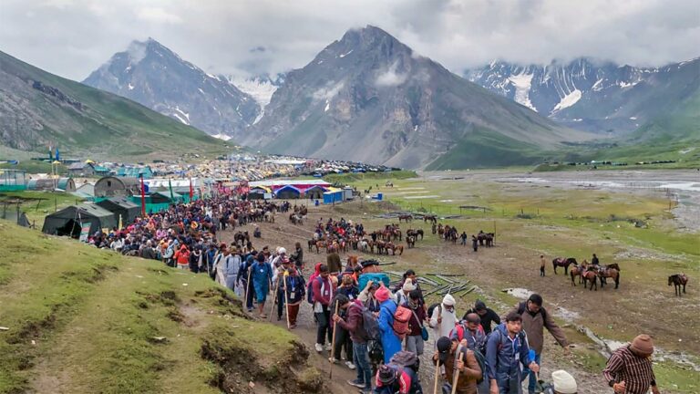 Amarnath Yatra: కశ్మీర్ లోయలో భారీ వర్షాలు.. అమర్‌నాథ్ యాత్రకు మళ్లీ బ్రేక్