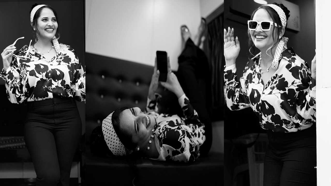 Anasuya: రెట్రో లుక్ లో రంగమత్త.. రచ్చ రేపుతోందిగా