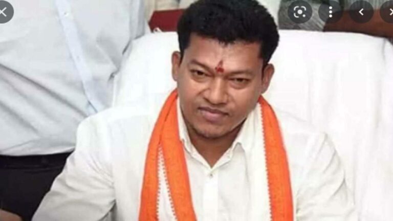 Minister AppalaRaju: తిరుమలలో అనుచరులతో మంత్రి హల్ చల్