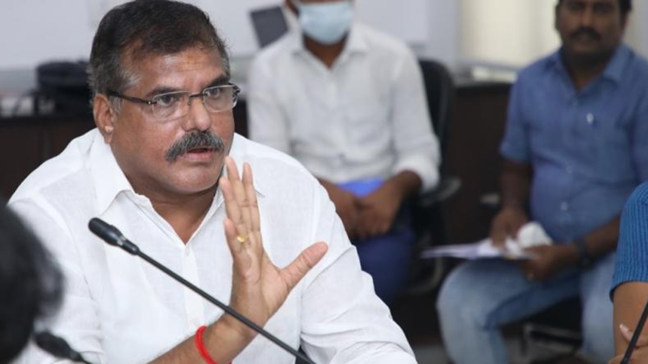 Botsa Satyanarayana: వాళ్లు విలీన మండలాలు అడిగితే.. రెండు రాష్ట్రాలను మళ్లీ కలపాలని మేం డిమాండ్ చేస్తాం