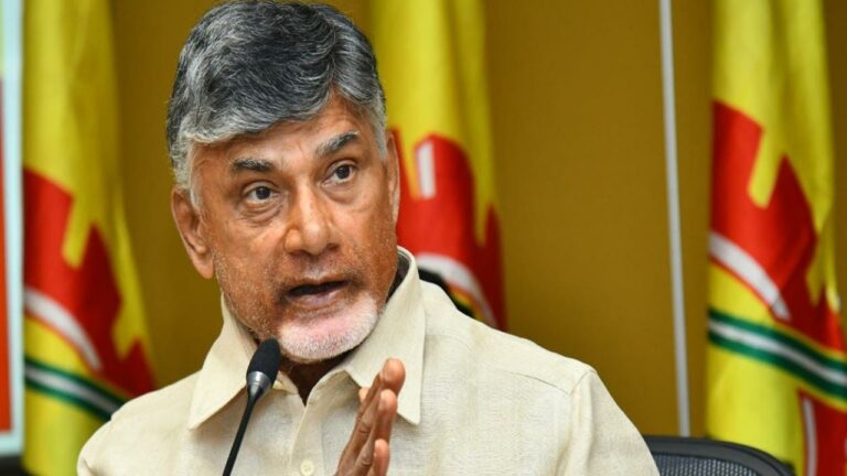 Chandrababu Naidu: మీడియా కోఆర్డినేటర్ నరేంద్ర అరెస్ట్ పై డీజీపీకి చంద్రబాబు లేఖ