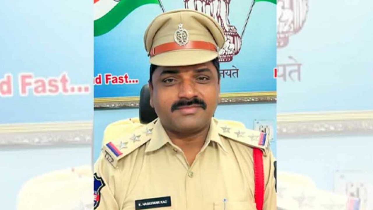 CI Nageshwar Rao Case: వివాహితపై తుపాకీ గురిపెట్టి అత్యాచారం.. సీన్ రీకన్‌స్ట్రక్షన్ చేసిన పోలీసులు