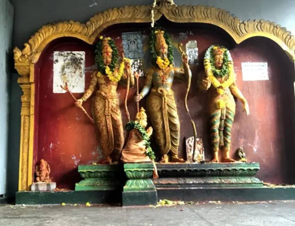 Gandi Sri Anjaneya Temple5