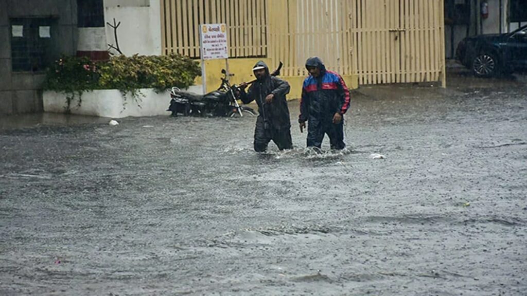 Heavy Rains In Country