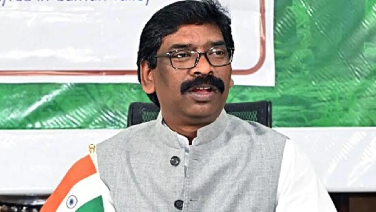 Hemant Soren:  ఝార్ఖండ్​ సీఎం, ఆయన సన్నిహితుల ఇళ్లపై ఈడీ దాడులు