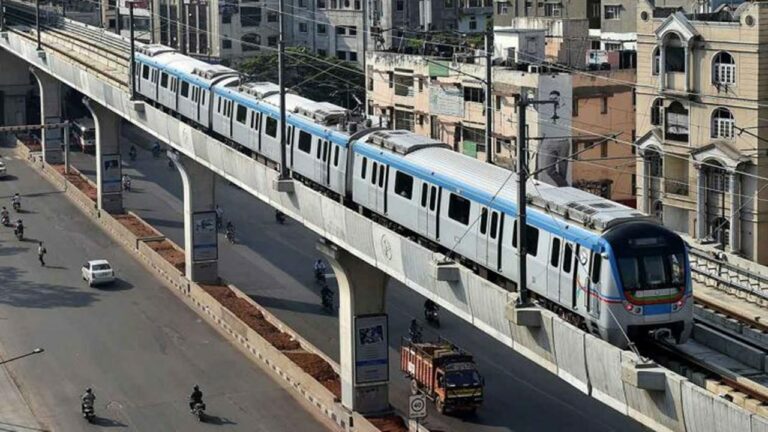 Hyderabad: మెట్రో ప్రయాణికులకు అలర్ట్.. మూడు స్టేషన్‌లు మూసివేత