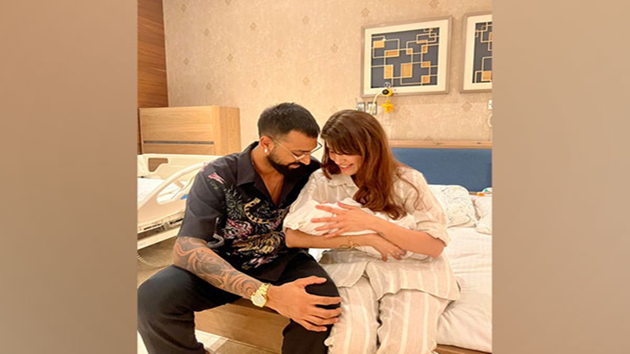 Krunal Pandya: తండ్రి అయిన భారత ఆల్‌రౌండర్.. ఆనందంలో మునిగితేలుతున్న క్రికెటర్